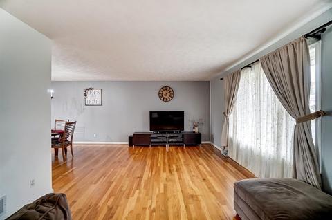 1906 Fallbrook Ln, Cincinnati, OH 45240 photo 5