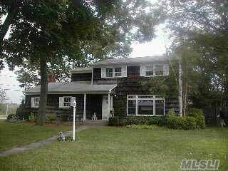 427 Meadowcrest Rd, Cincinnati, OH 45231 photo 1