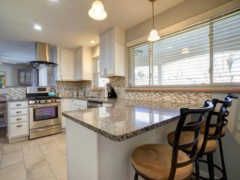 427 Meadowcrest Rd, Cincinnati, OH 45231 photo 4