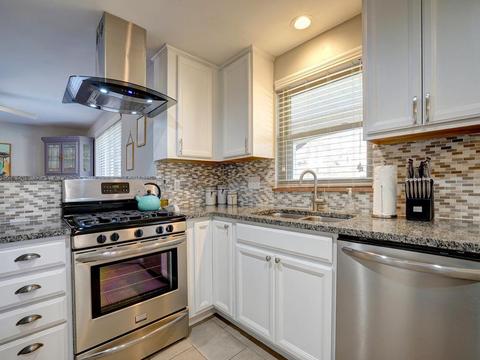 427 Meadowcrest Rd, Cincinnati, OH 45231 photo 5