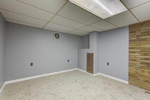 1044 Corwin Ave, Hamilton, OH 45015 photo 27