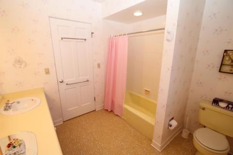 9494 Leebrook Dr, Cincinnati, OH 45231 photo 24