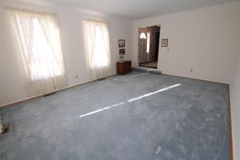 9494 Leebrook Dr, Cincinnati, OH 45231 photo 8