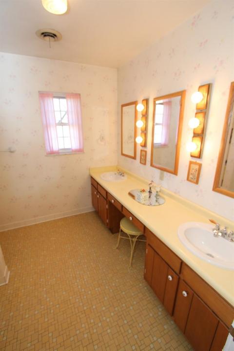 9494 Leebrook Dr, Cincinnati, OH 45231 photo 25