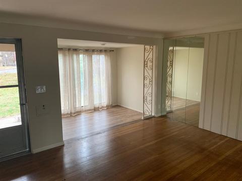 2914 Temple Ave, Cincinnati, OH 45211 photo 2