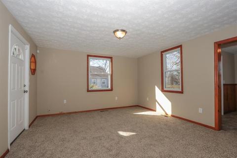207 Fancy St, Blanchester, OH 45107 photo 4