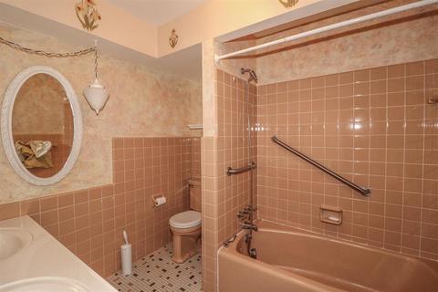 7349 Commonwealth Dr, Cincinnati, OH 45224 photo 24
