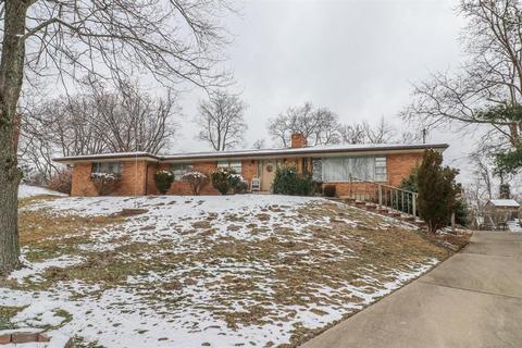 7349 Commonwealth Dr, Cincinnati, OH 45224 photo 3