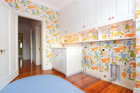 1901 Madison Rd, Cincinnati, OH 45206 photo 36