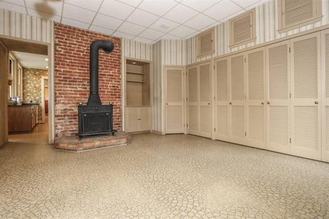 1901 Madison Rd, Cincinnati, OH 45206 photo 11