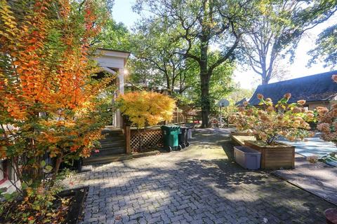 1901 Madison Rd, Cincinnati, OH 45206 photo 41