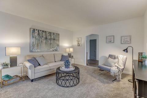 6908 Kleindale Ave, Cincinnati, OH 45231 photo 3