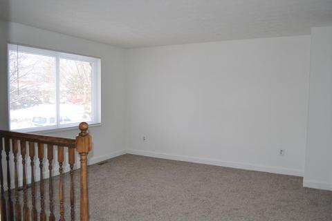 11767 Lassiter Dr, Forest Park, OH 45240 photo 3