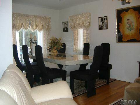 693 Daphne Ct, Forest Park, OH 45240 photo 9