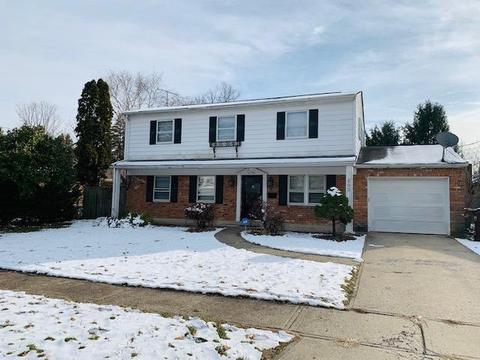 693 Daphne Ct, Forest Park, OH 45240 photo 3