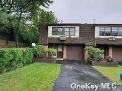 1502 Section Rd, Cincinnati, OH 45237 photo 1