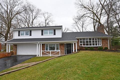 5658 Mapleridge Dr, Cincinnati, OH 45227 photo 2
