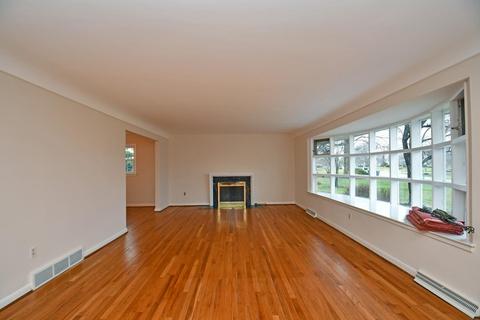 5658 Mapleridge Dr, Cincinnati, OH 45227 photo 9