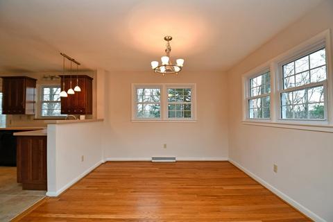 5658 Mapleridge Dr, Cincinnati, OH 45227 photo 14