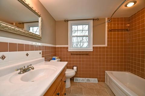 5658 Mapleridge Dr, Cincinnati, OH 45227 photo 29