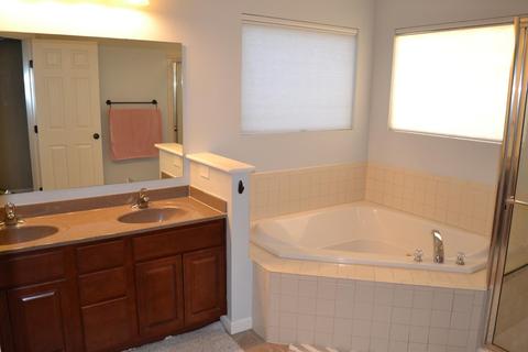 925 Spruce Gln, Morrow, OH 45152 photo 13
