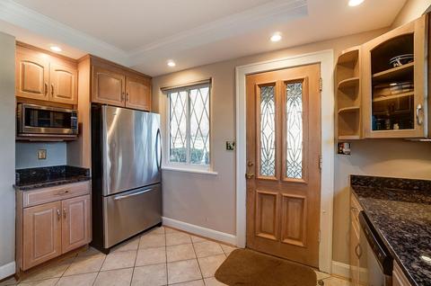 3905 Ledgewood Dr, Cincinnati, OH 45229 photo 13