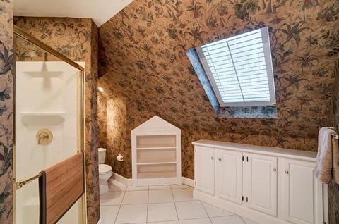 3905 Ledgewood Dr, Cincinnati, OH 45229 photo 23