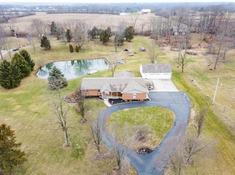 7697 Dickey Rd, Middletown, OH 45042 photo 2