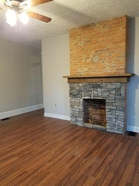 412 Broadway St, Blanchester, OH 45107 photo 8