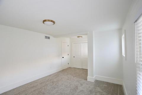 3169 Markbreit Ave, Cincinnati, OH 45209 photo 15