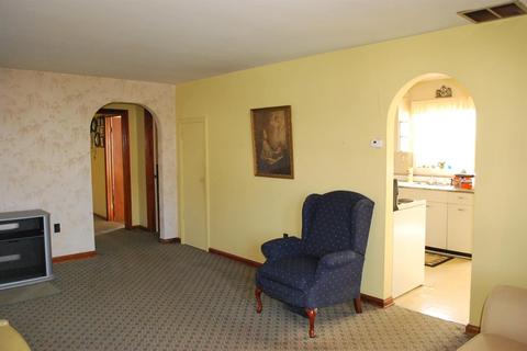 518 Wright St, Blanchester, OH 45107 photo 4