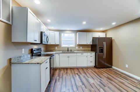 216 Highland Ave, Blanchester, OH 45107 photo 9
