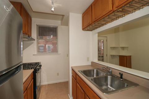 215 Peete St, Cincinnati, OH 45202 photo 8