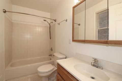 215 Peete St, Cincinnati, OH 45202 photo 13