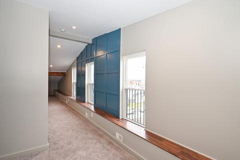 749 Wayne St, Cincinnati, OH 45206 photo 32