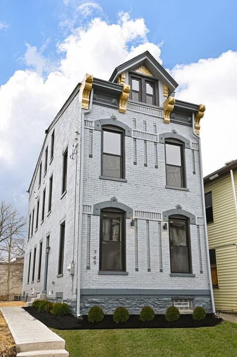 749 Wayne St, Cincinnati, OH 45206 photo 1