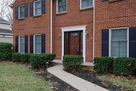 817 Indian Trace Ct, Cincinnati, OH 45255 photo 2