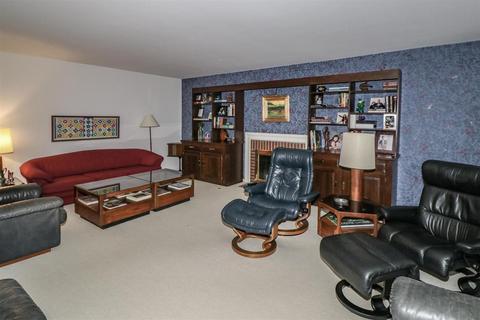 817 Indian Trace Ct, Cincinnati, OH 45255 photo 8
