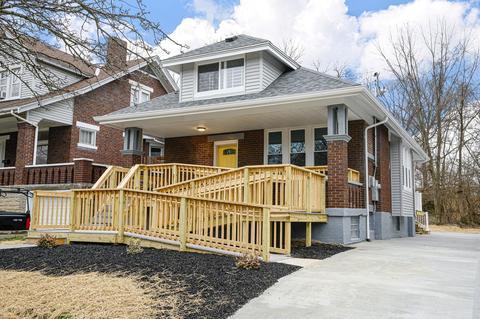 1056 Lockman Ave, Cincinnati, OH 45238 photo 2