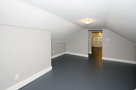 1056 Lockman Ave, Cincinnati, OH 45238 photo 39