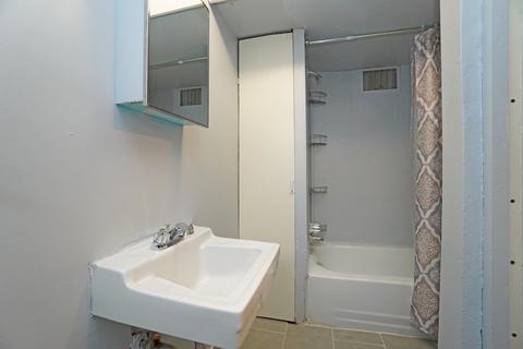 2686 Shaffer Ave, Cincinnati, OH 45211 photo 20