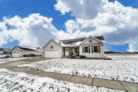 305 Mackenzie Ct, Blanchester, OH 45107 photo 5
