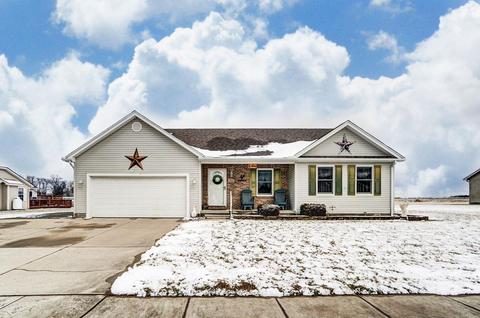 305 Mackenzie Ct, Blanchester, OH 45107 photo 3