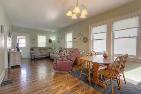 21 De Camp Ave, Cincinnati, OH 45216 photo 3