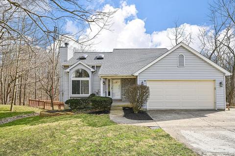 574 Williamsburg Ct, Cincinnati, OH 45244 photo 2