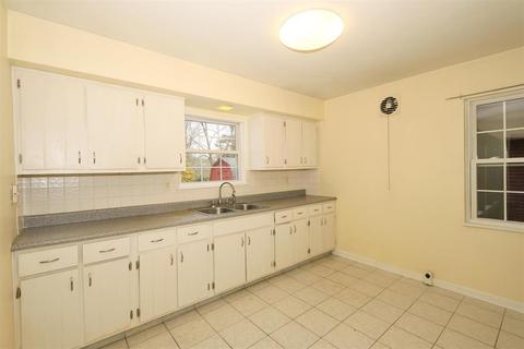 7838 State Rd, Cincinnati, OH 45255 photo 14