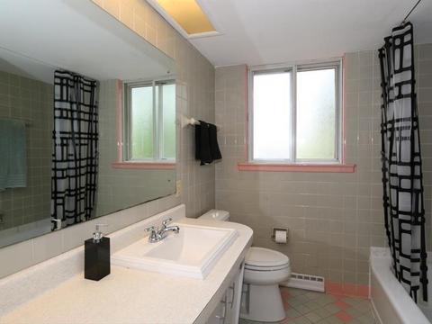 9994 Lakeside Dr, Cincinnati, OH 45231 photo 16