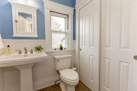 2843 Observatory Ave, Cincinnati, OH 45208 photo 12