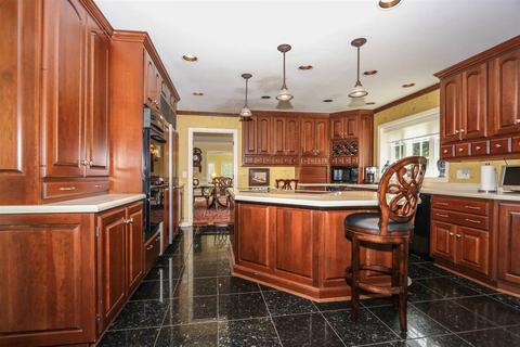 8105 Brill Rd, Cincinnati, OH 45243 photo 28