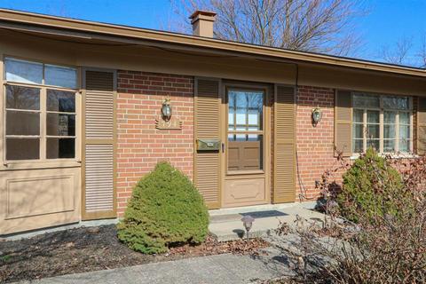794 Danbury Rd, Forest Park, OH 45240 photo 2